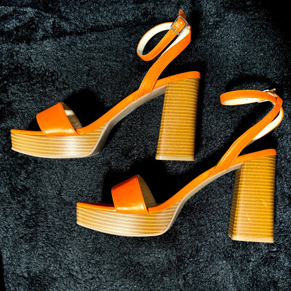 Marc Fisher Platform Heels Buckle Strap Sandal Block Heels Rave